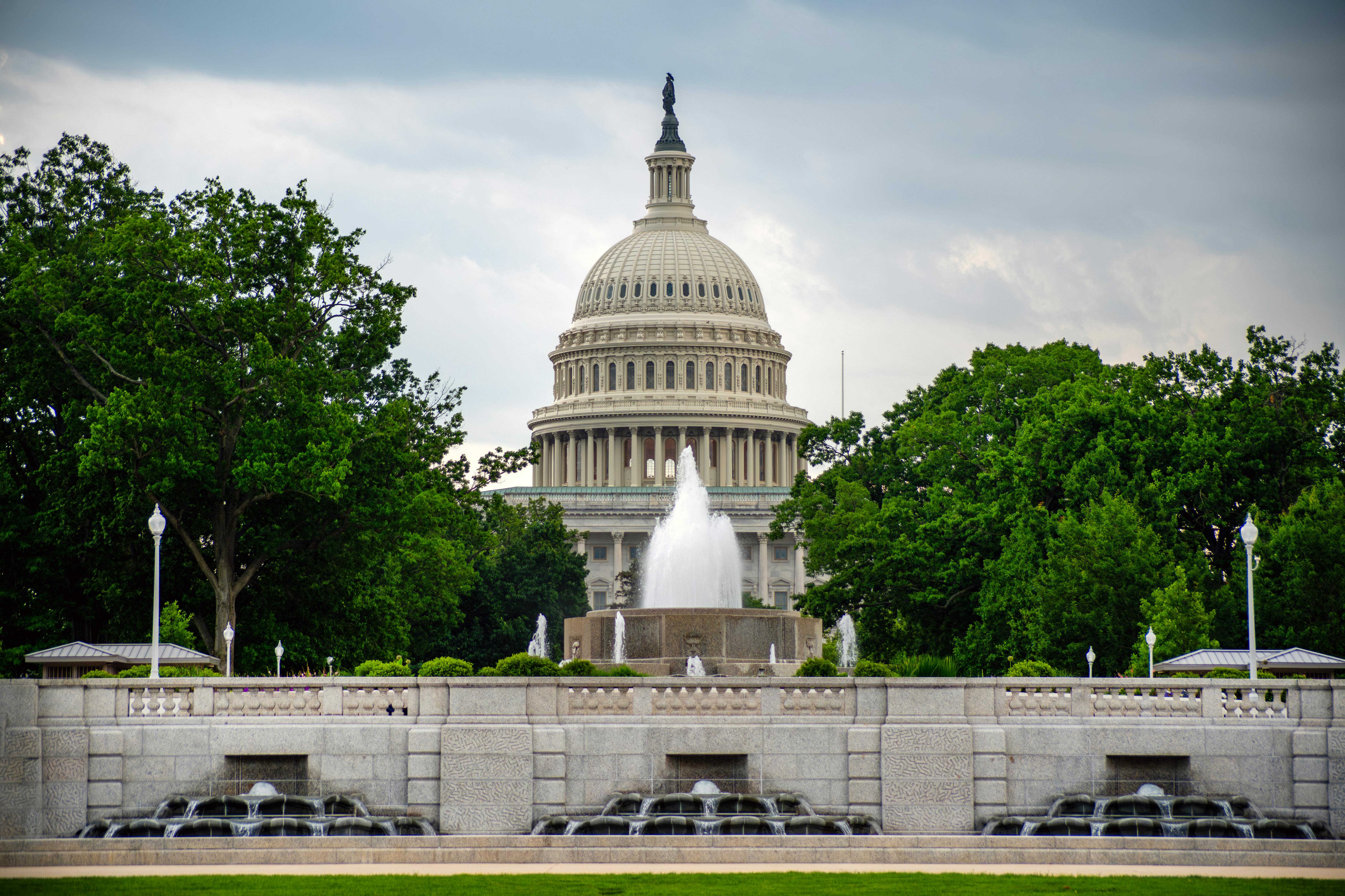Image of US Capitol Building