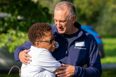 Gary and volunteer